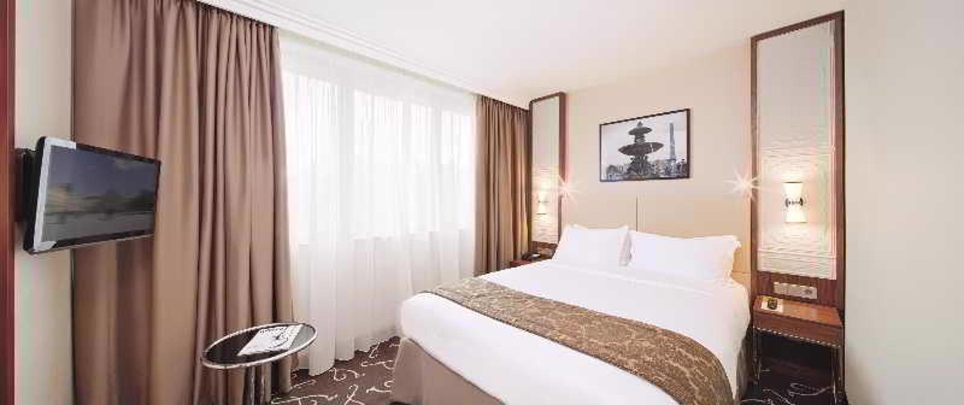 Crowne Plaza Paris - Neuilly, An Ihg Hotel Extérieur photo